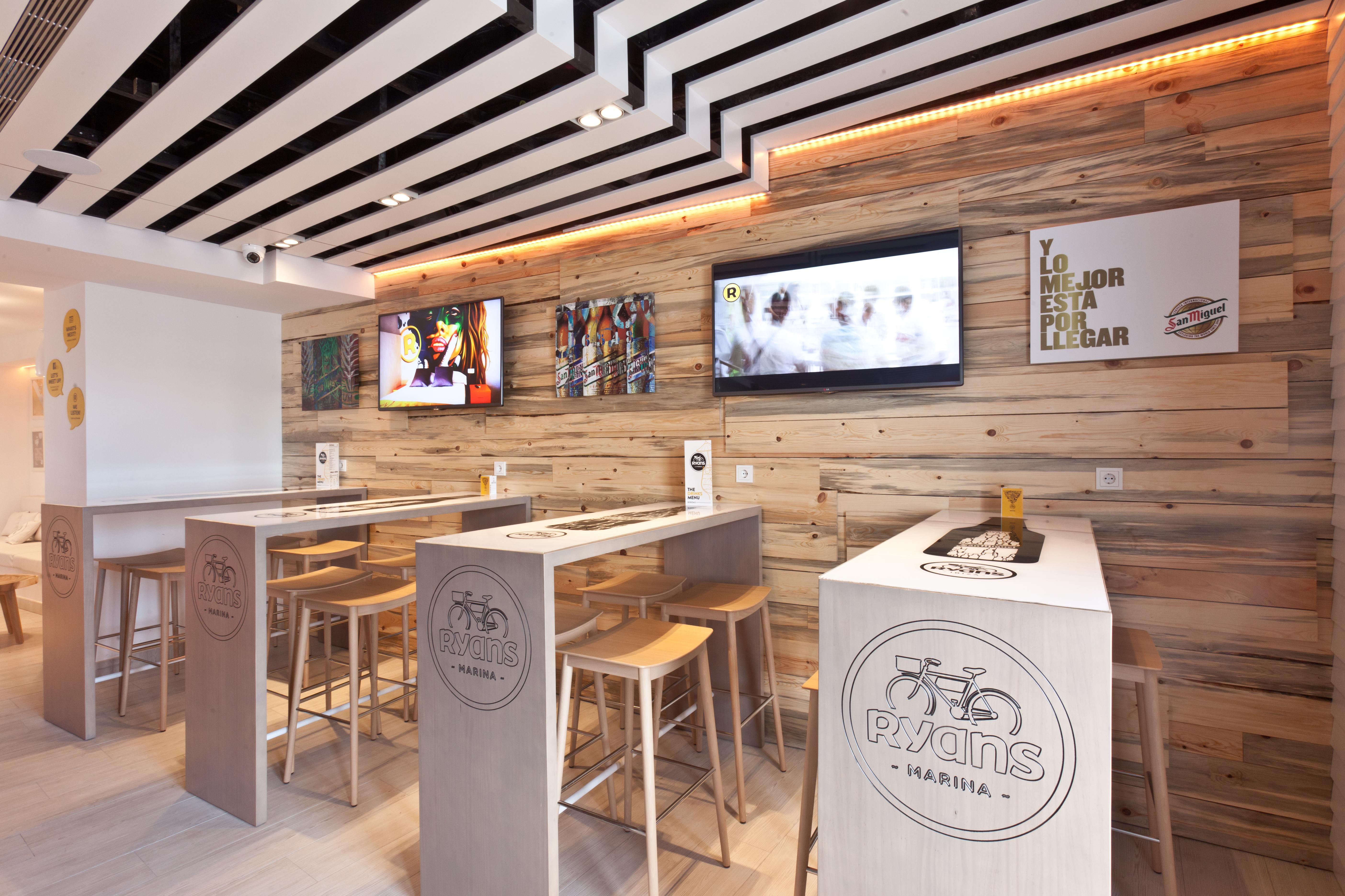 Ryans La Marina (Adults Only) Hotel Ibiza-stad Buitenkant foto