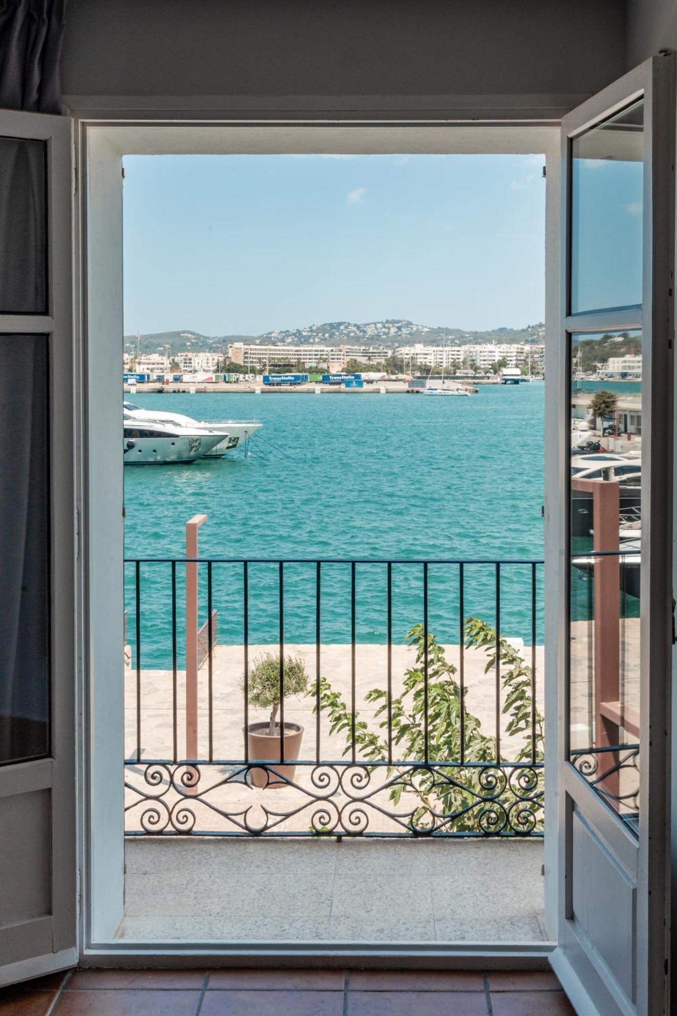 Ryans La Marina (Adults Only) Hotel Ibiza-stad Buitenkant foto