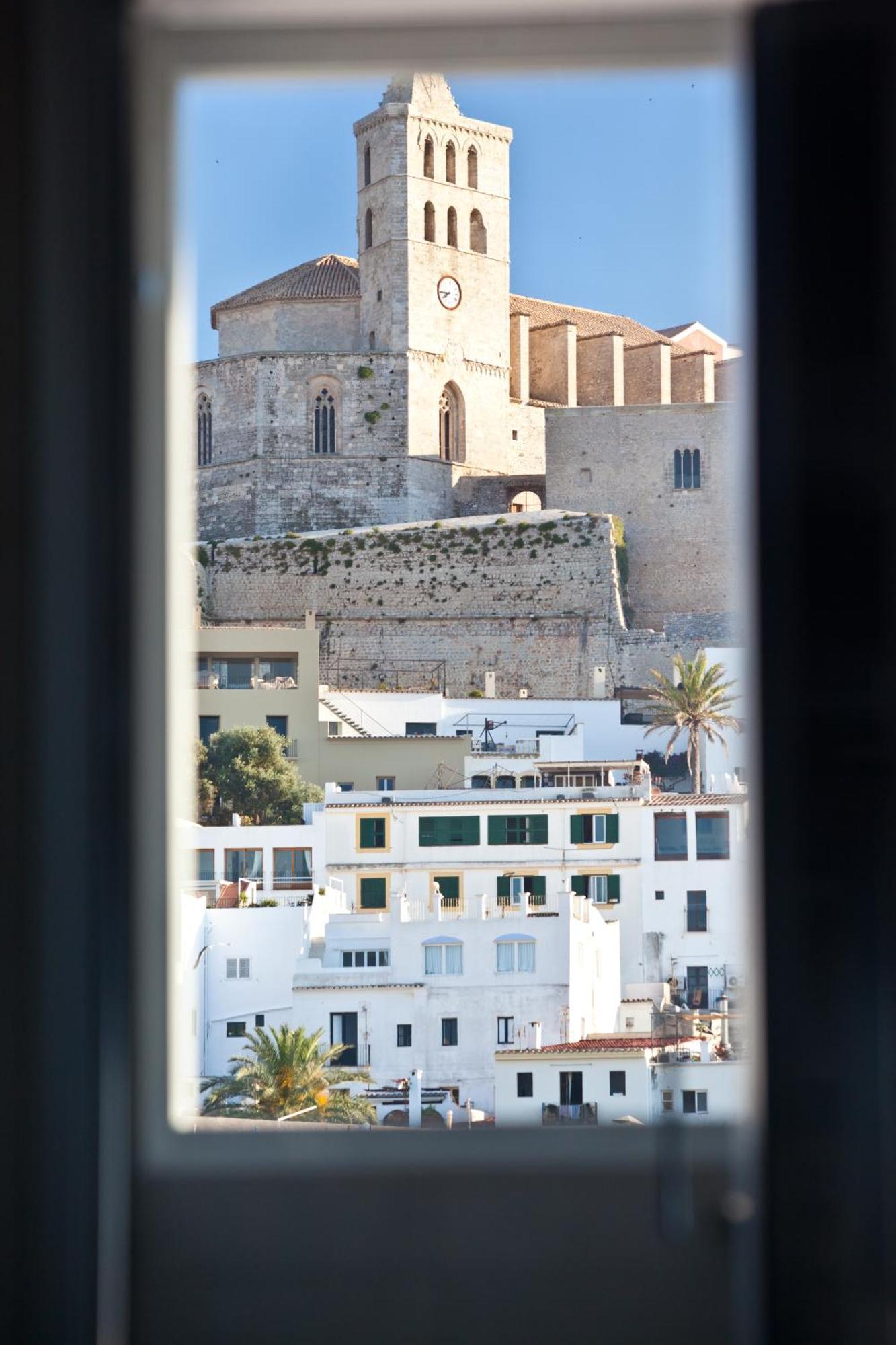 Ryans La Marina (Adults Only) Hotel Ibiza-stad Buitenkant foto