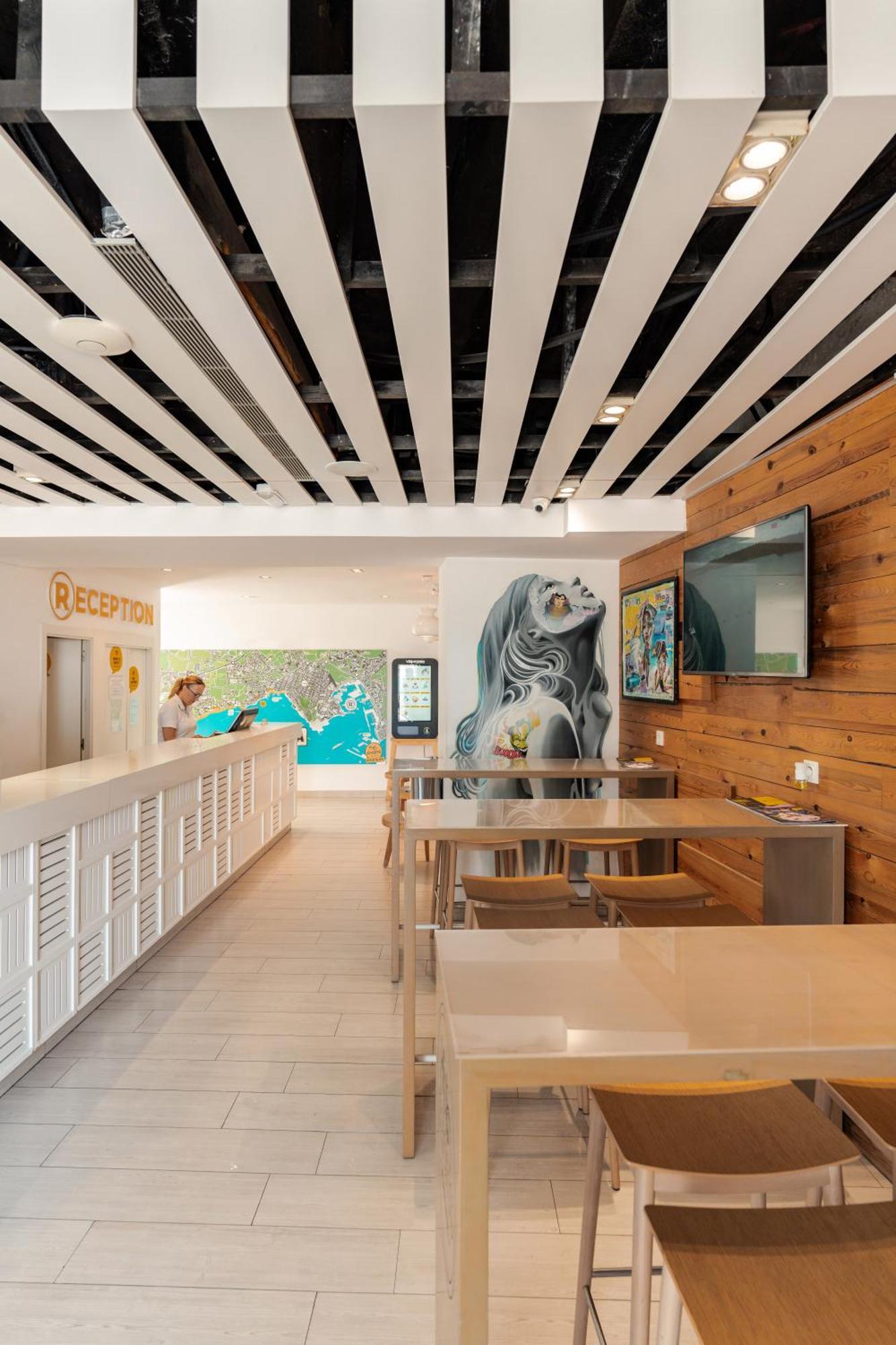 Ryans La Marina (Adults Only) Hotel Ibiza-stad Buitenkant foto