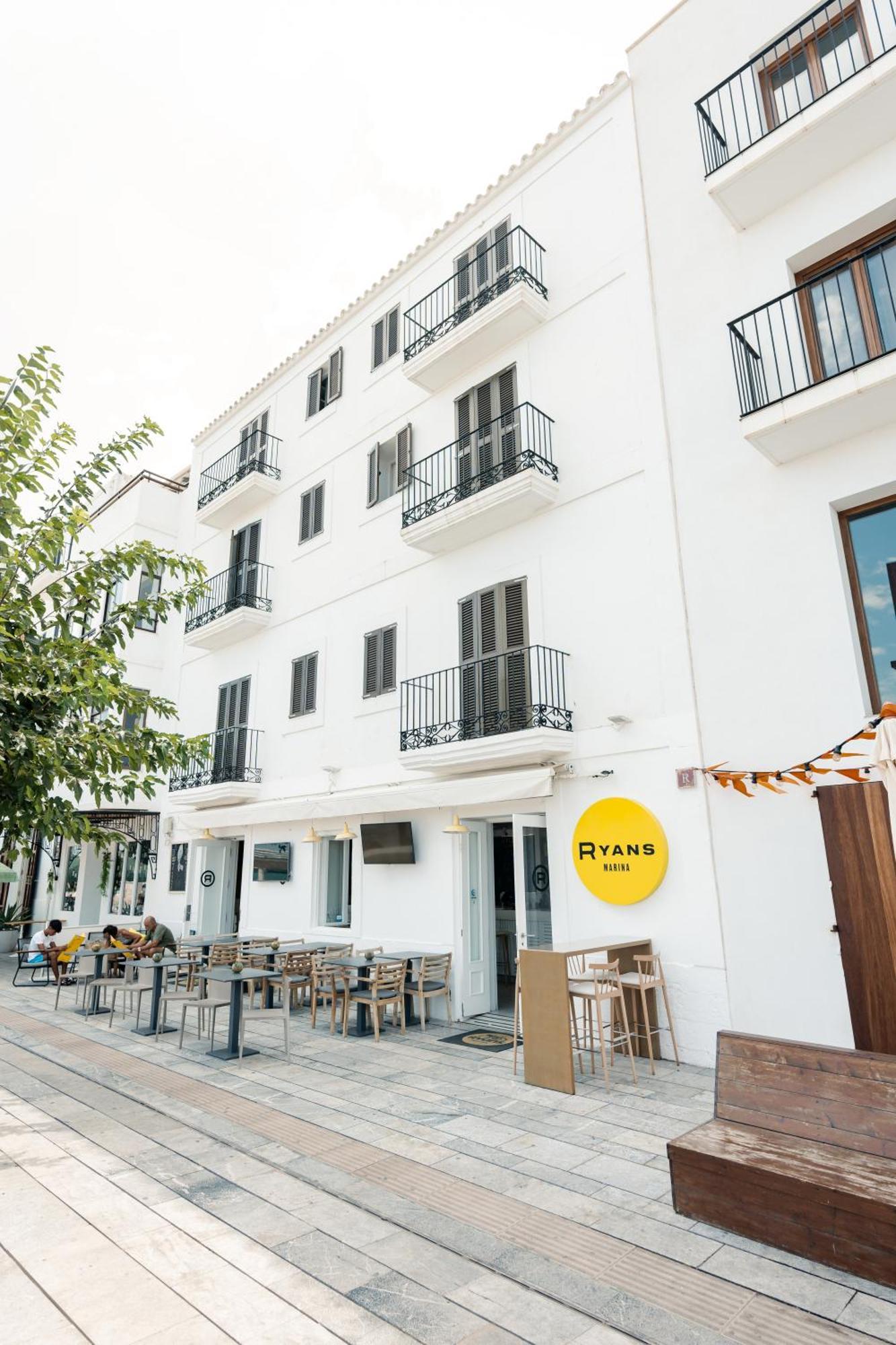 Ryans La Marina (Adults Only) Hotel Ibiza-stad Buitenkant foto