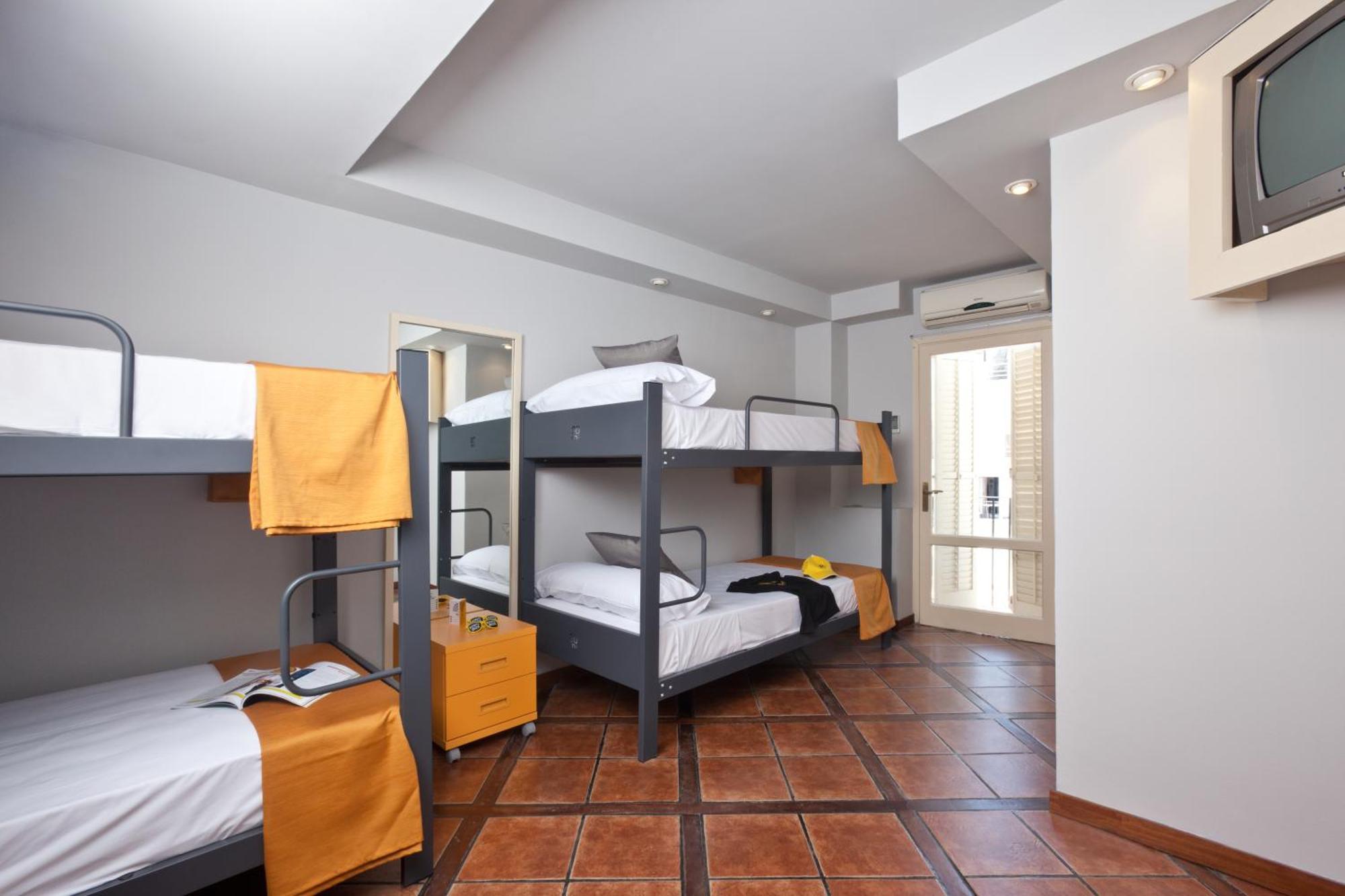 Ryans La Marina (Adults Only) Hotel Ibiza-stad Kamer foto